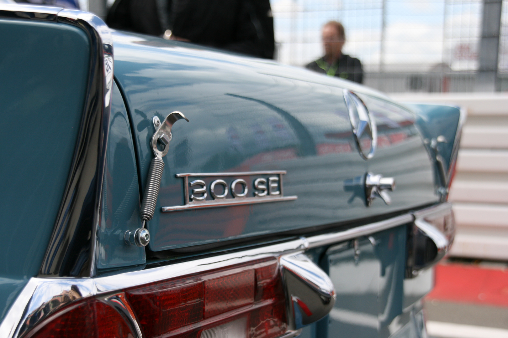 Mercedes 300 SE Heckflosse