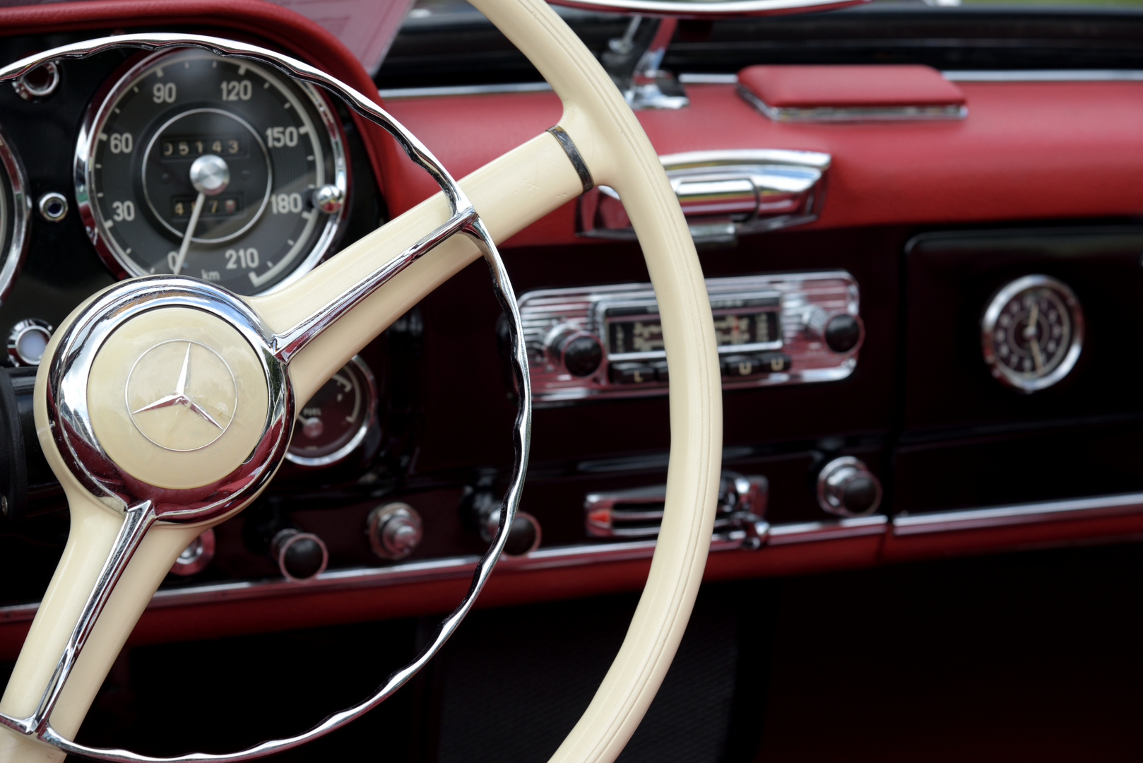 Mercedes 300 SL Cockpit