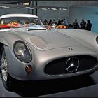 Mercedes 300 SLR Uhlenhaut - Das teuerste Auto der Welt - 135.000.000 € - lesen