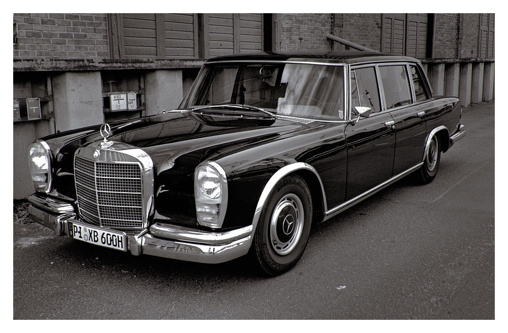 Mercedes 600 (2)