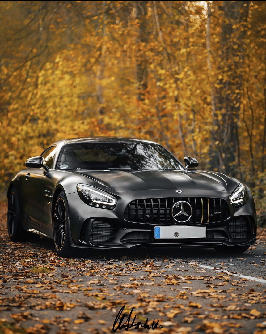 Mercedes AMG GTR 