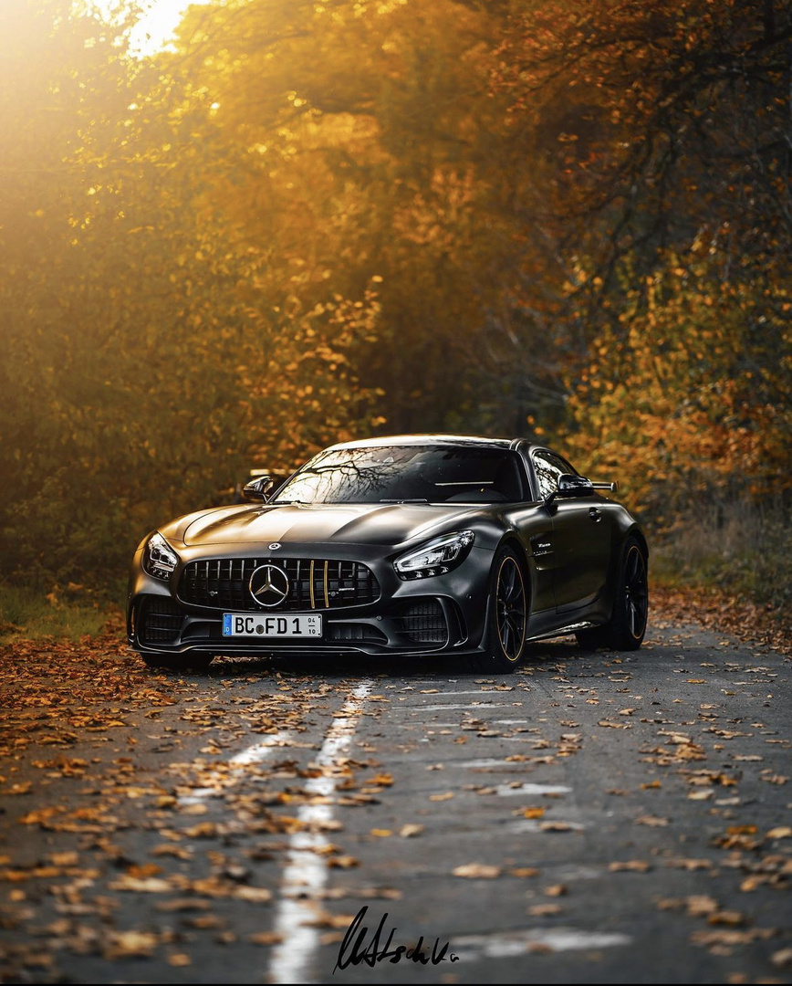 Mercedes AMG GTR