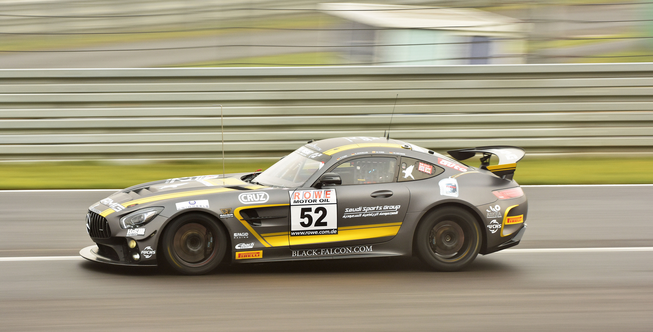 Mercedes-AMG Testteam BLACK FALCON