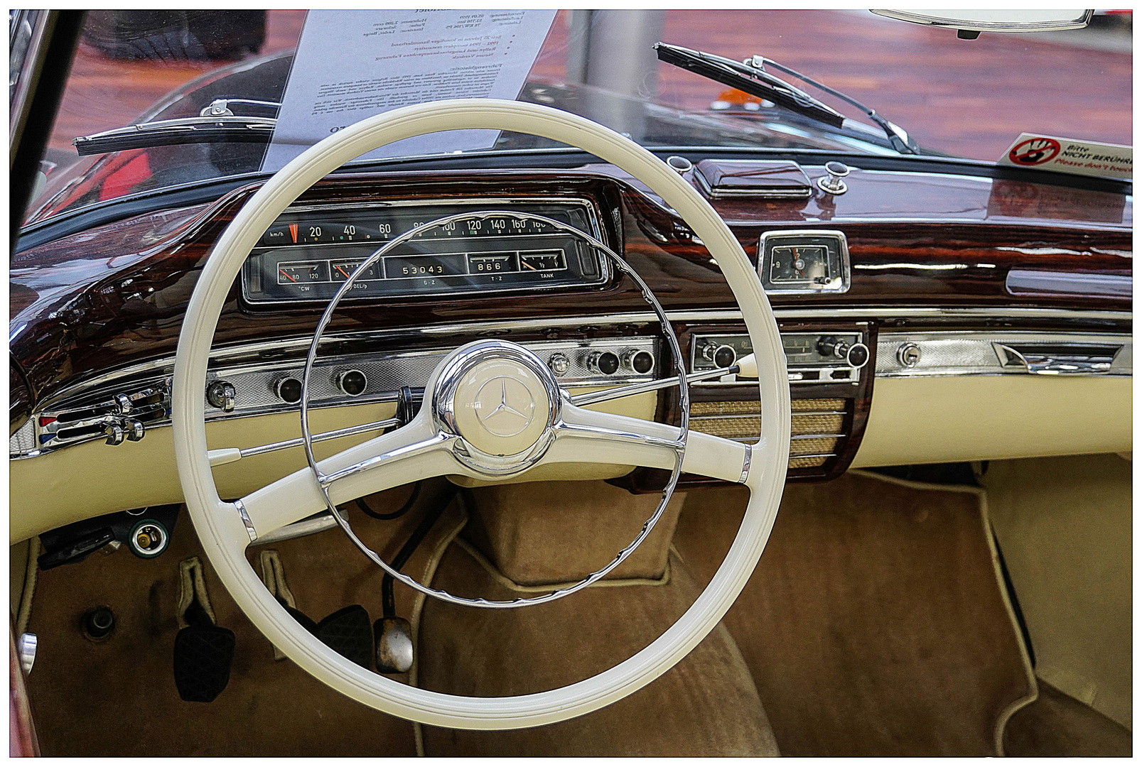 Mercedes Benz 220 S Cabrio (2)