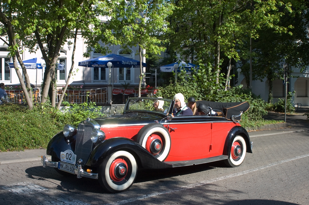 Mercedes-Benz 230 Cabrio B (W143)