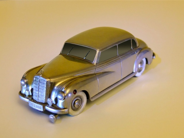 Mercedes-Benz 300