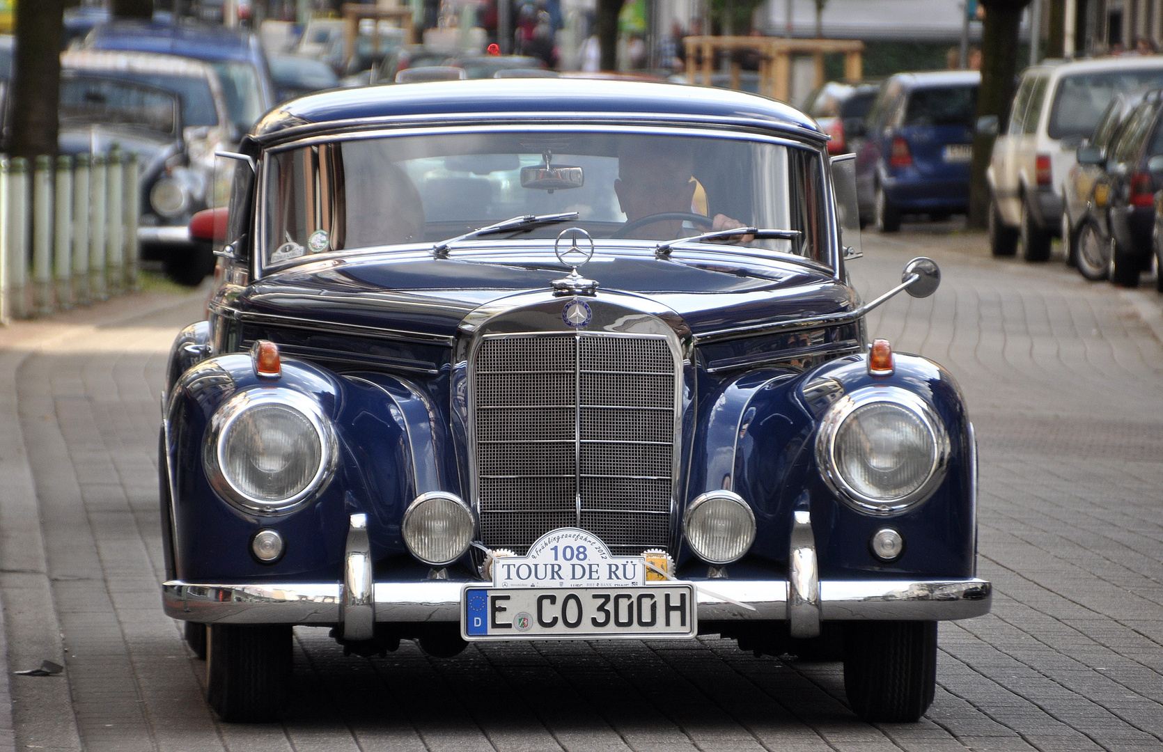 Mercedes Benz 300 S Coupe