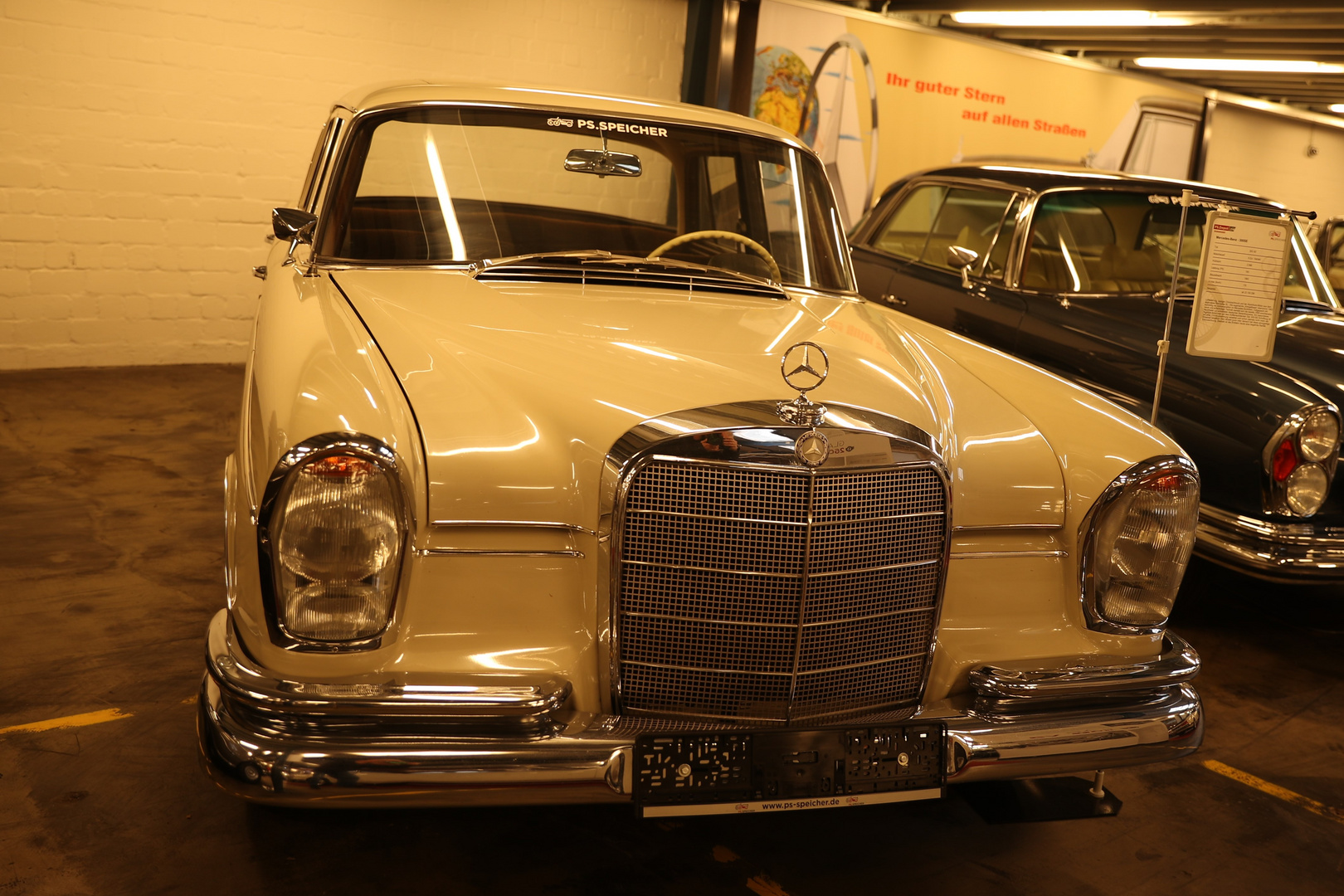 Mercedes-Benz 300 SE