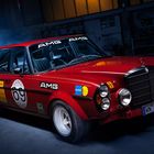 Mercedes-Benz 300 SEL 6.3 AMG “Rote Sau” - lightpainting