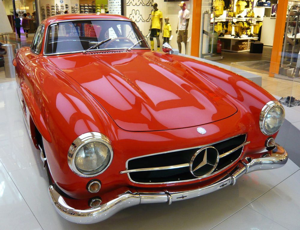 Mercedes-Benz 300 SL