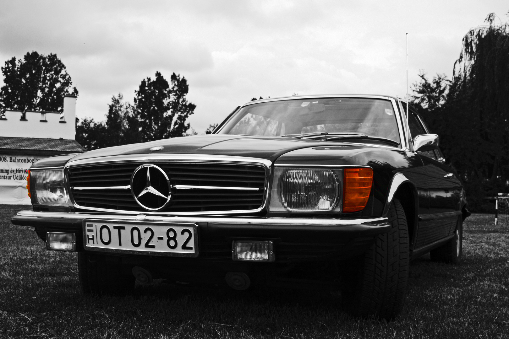 Mercedes - Benz