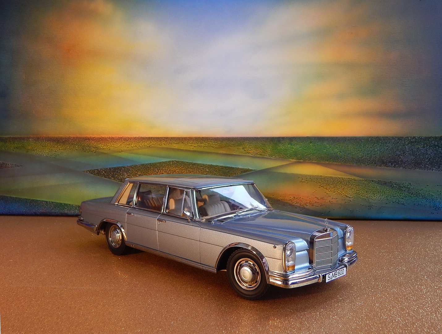 MERCEDES- BENZ 600