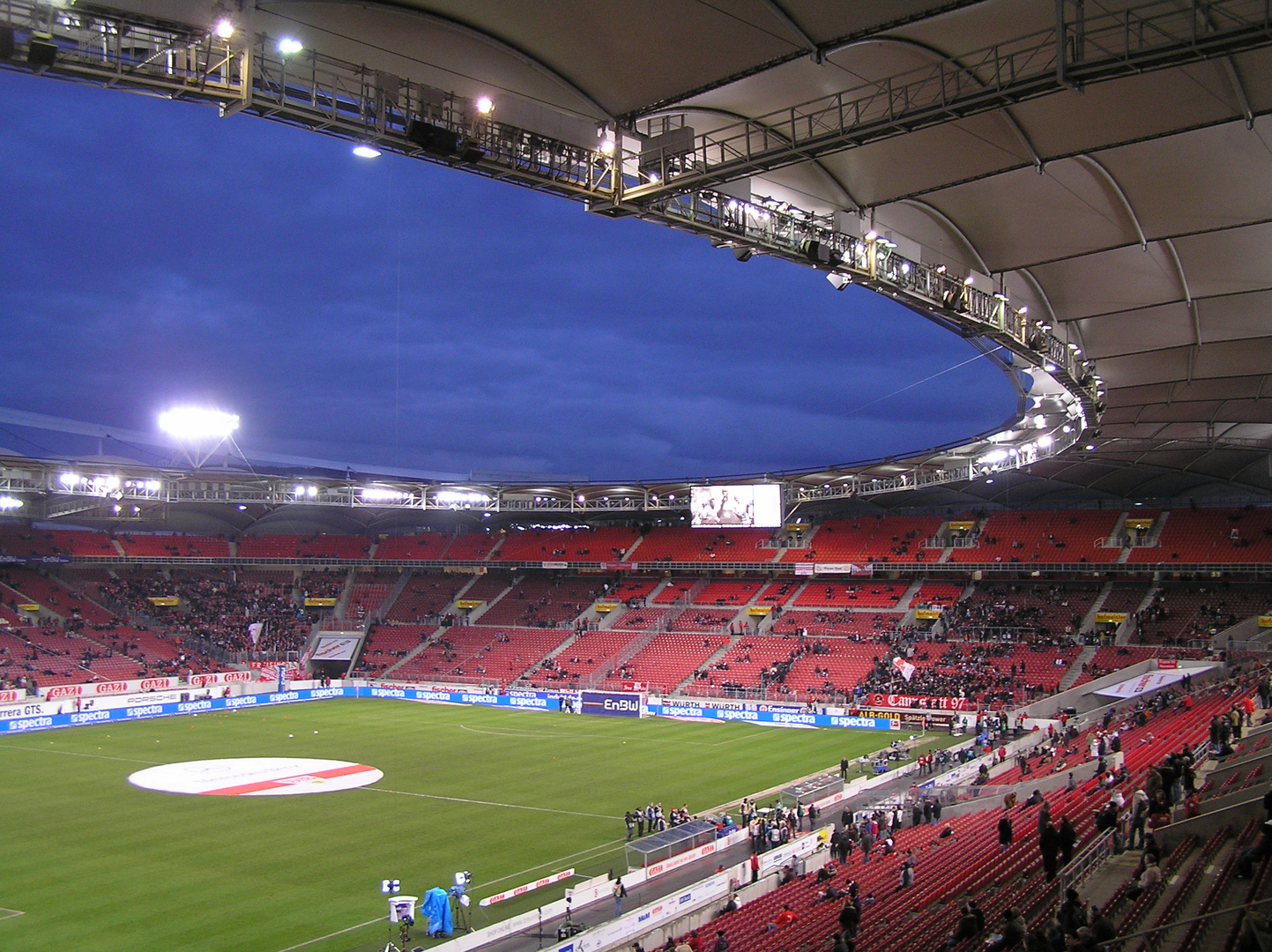 Mercedes-Benz-Arena, Stuttgart (4)