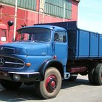 Mercedes Benz L 334 - 1620 Kohlenkipper