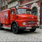 Mercedes-Benz L 710 Rundhauber