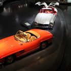 Mercedes-Benz Museum 300 SL Roadster und die Legende der Flügeltürer