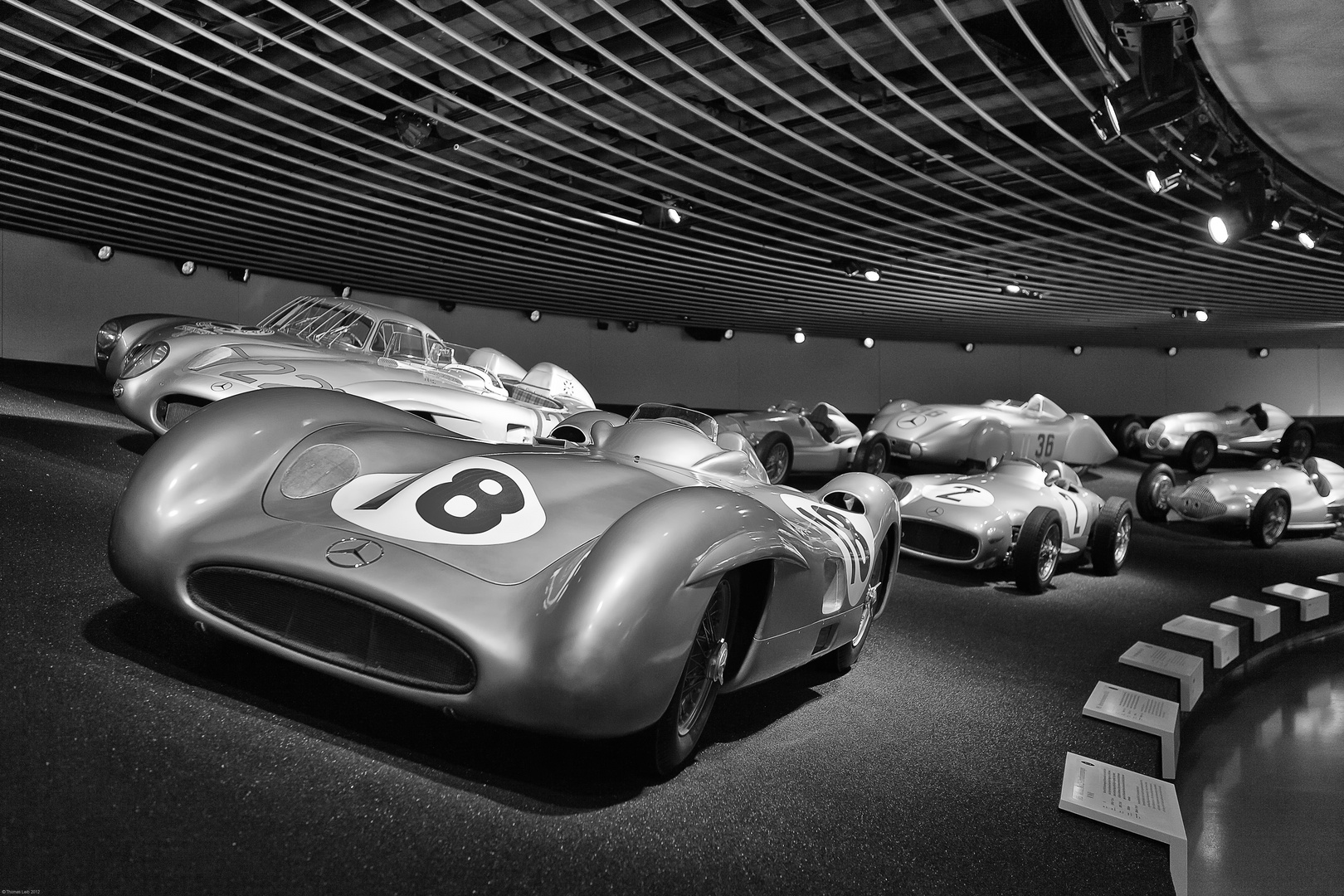 Mercedes-Benz Museum 4