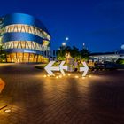 Mercedes-Benz Museum - bei Vollmond