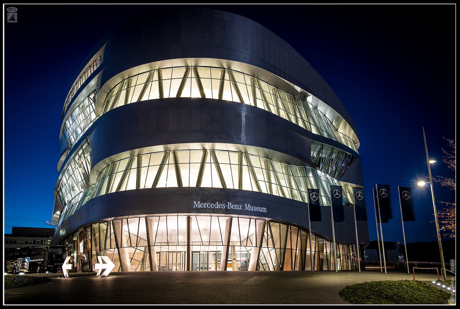 Mercedes Benz Museum Parkhaus P4 www.fotocommunity.de