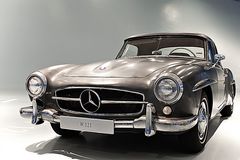 Mercedes-Benz SL W121