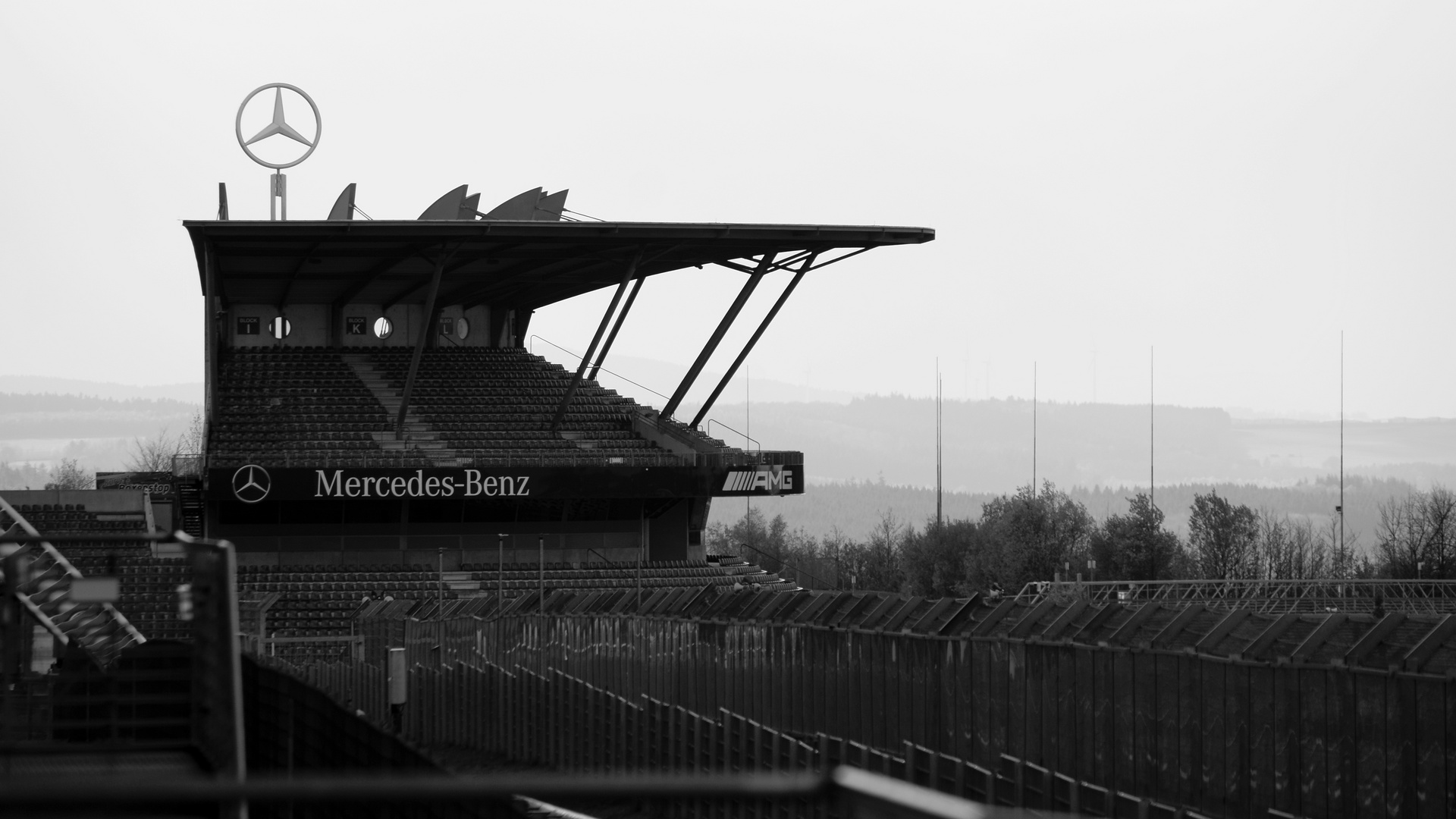 Mercedes Benz Tribüne