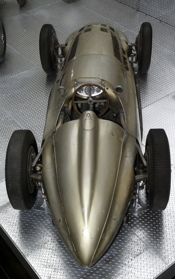 Mercedes Benz W154