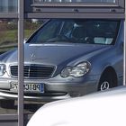 Mercedes C220 vor Spiegelfassade