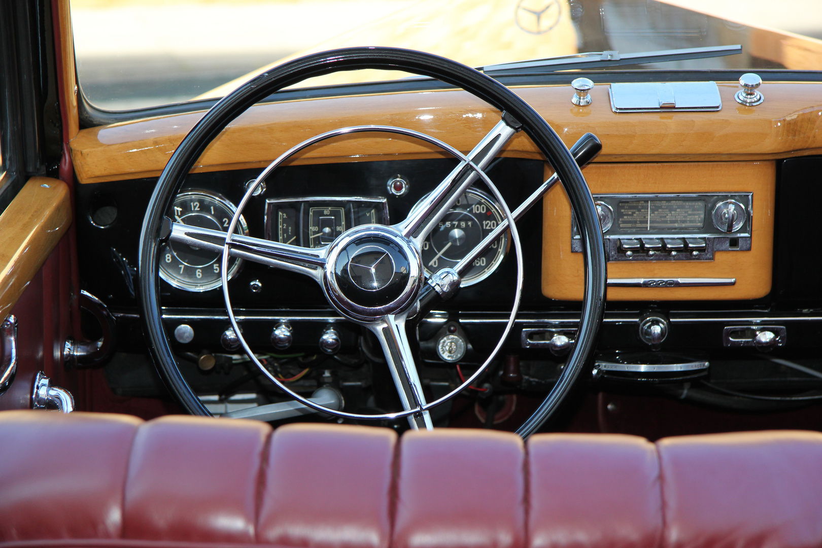 Mercedes Cockpit