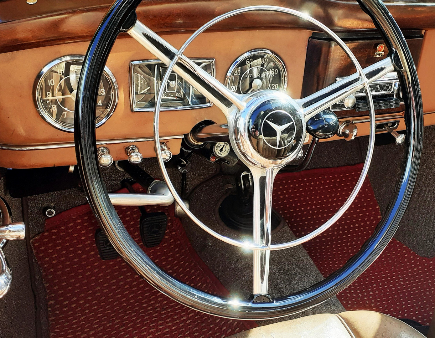 Mercedes Cockpit