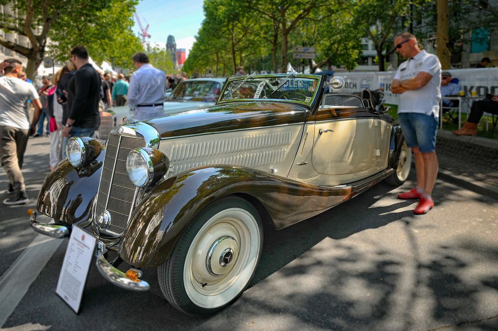 Mercedes Coupe- 220 1955 Baujahr