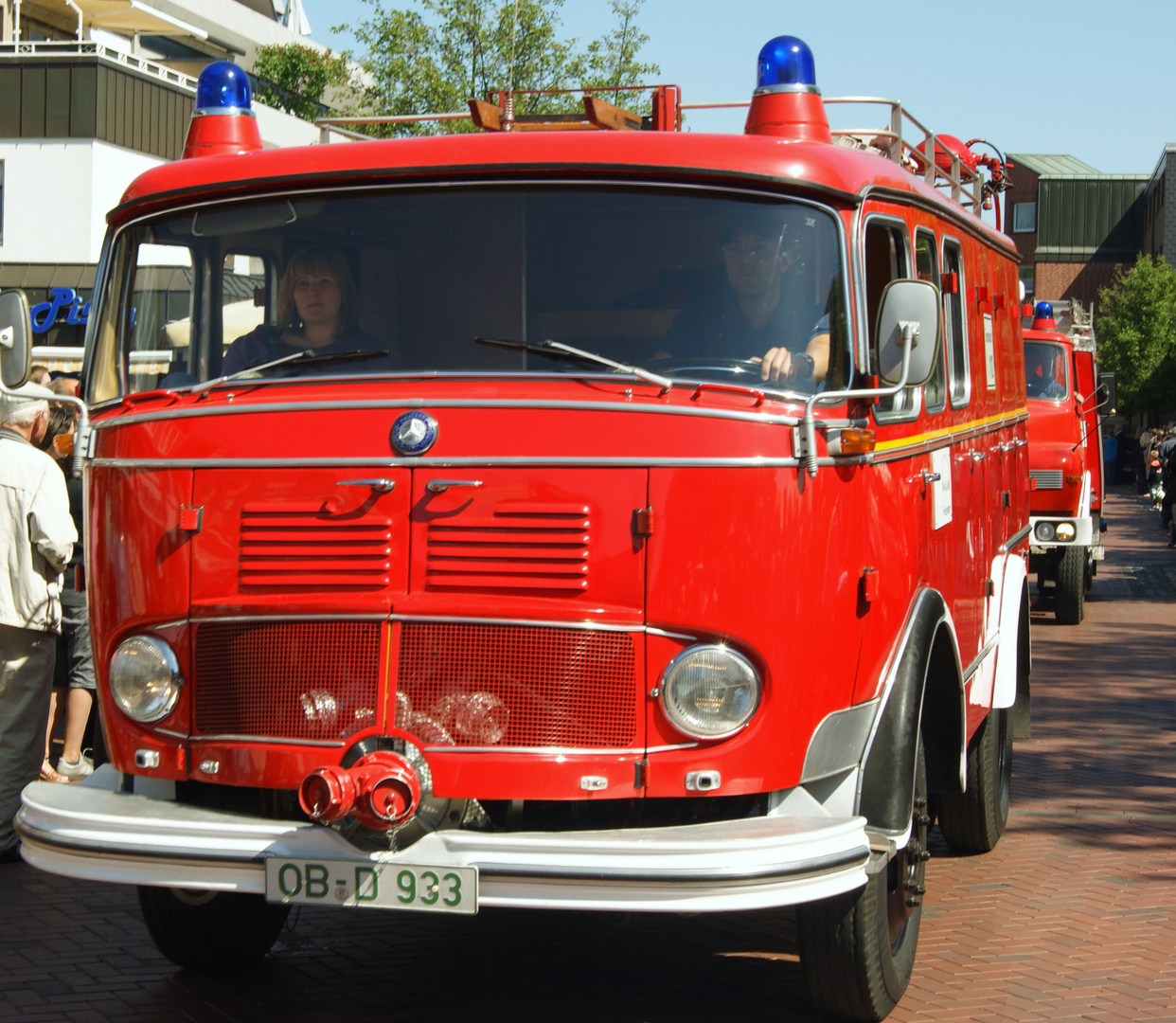 Mercedes-Frontlenkerfahrzeug der Feuerwehr