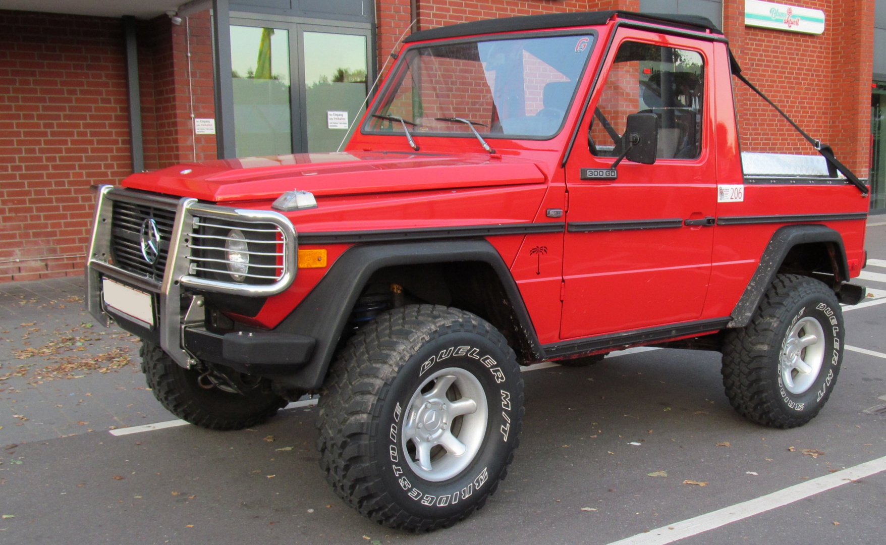 Mercedes Geländewagen 