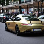Mercedes GTs AMG matt gold