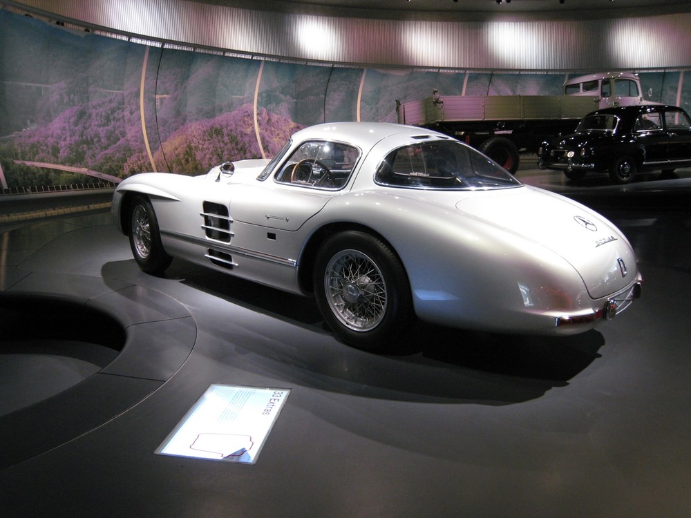 Mercedes-Museum 03.2008