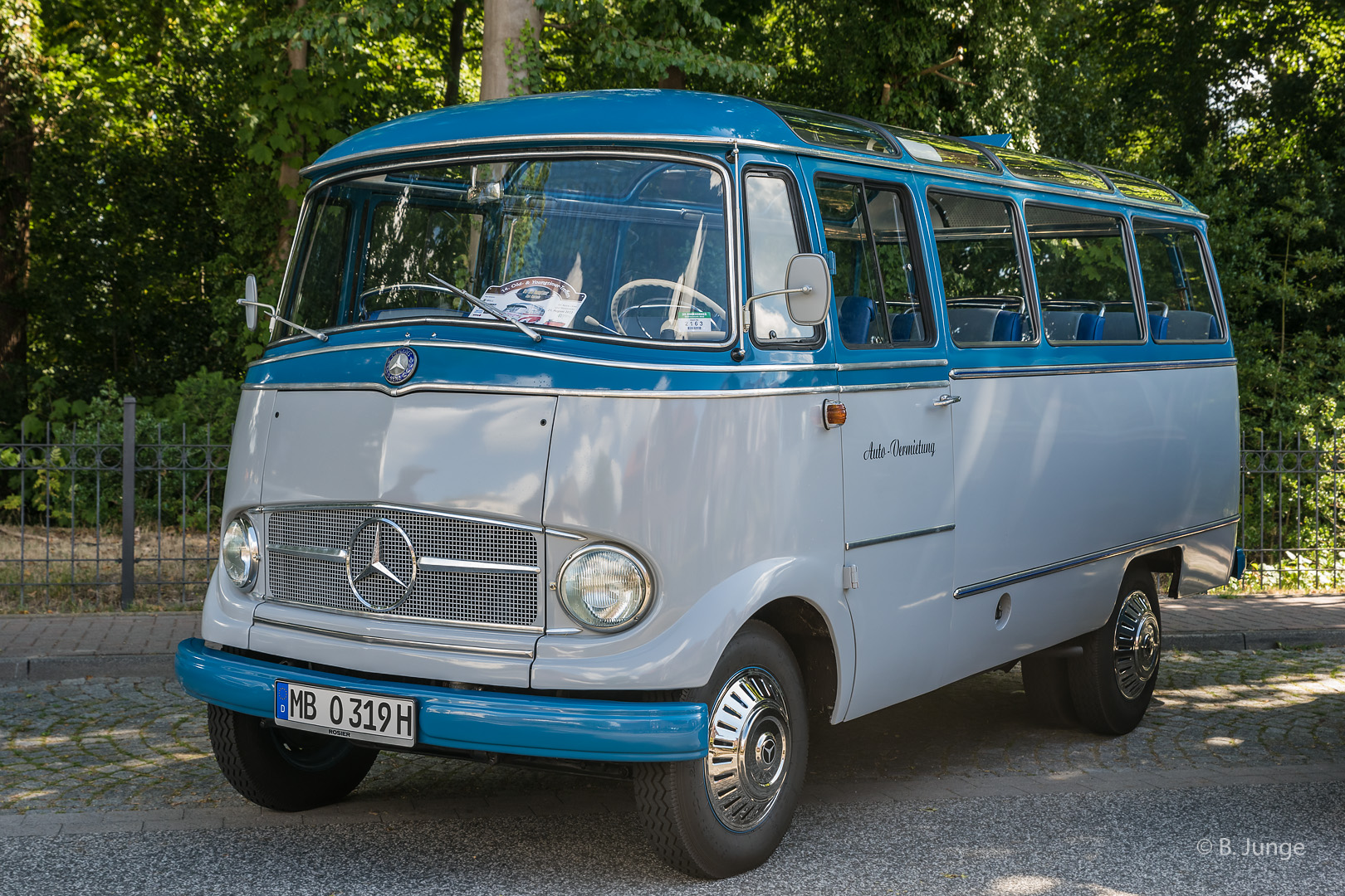 Mercedes O 319