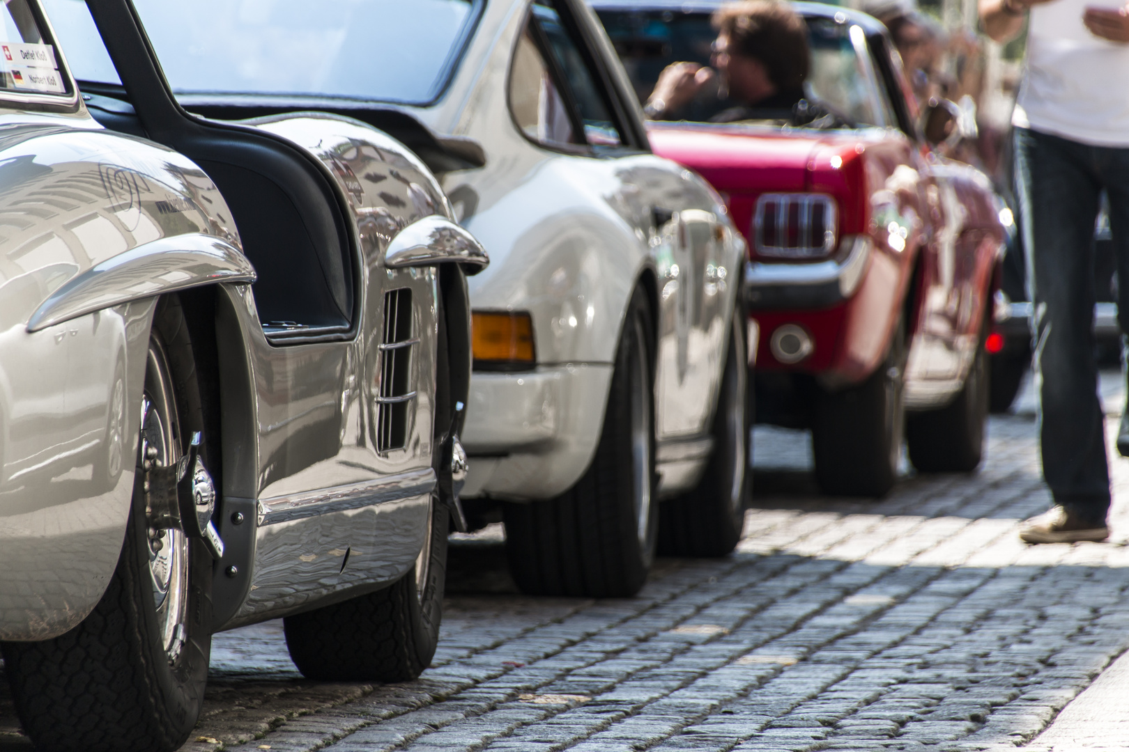 Mercedes, Porsche, Ford...