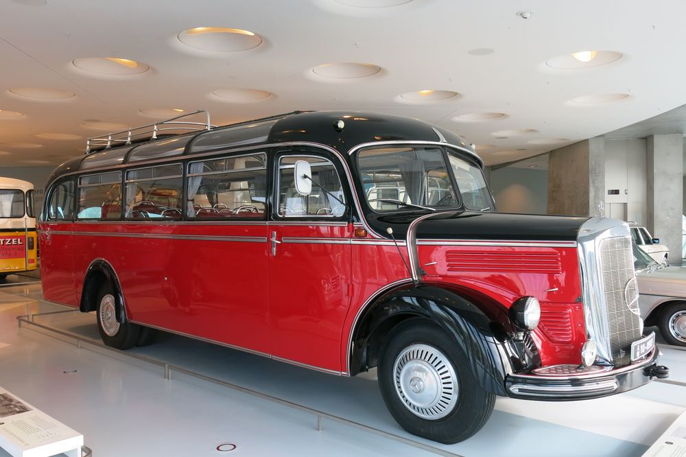 Mercedes Reisebus von ca. 1950