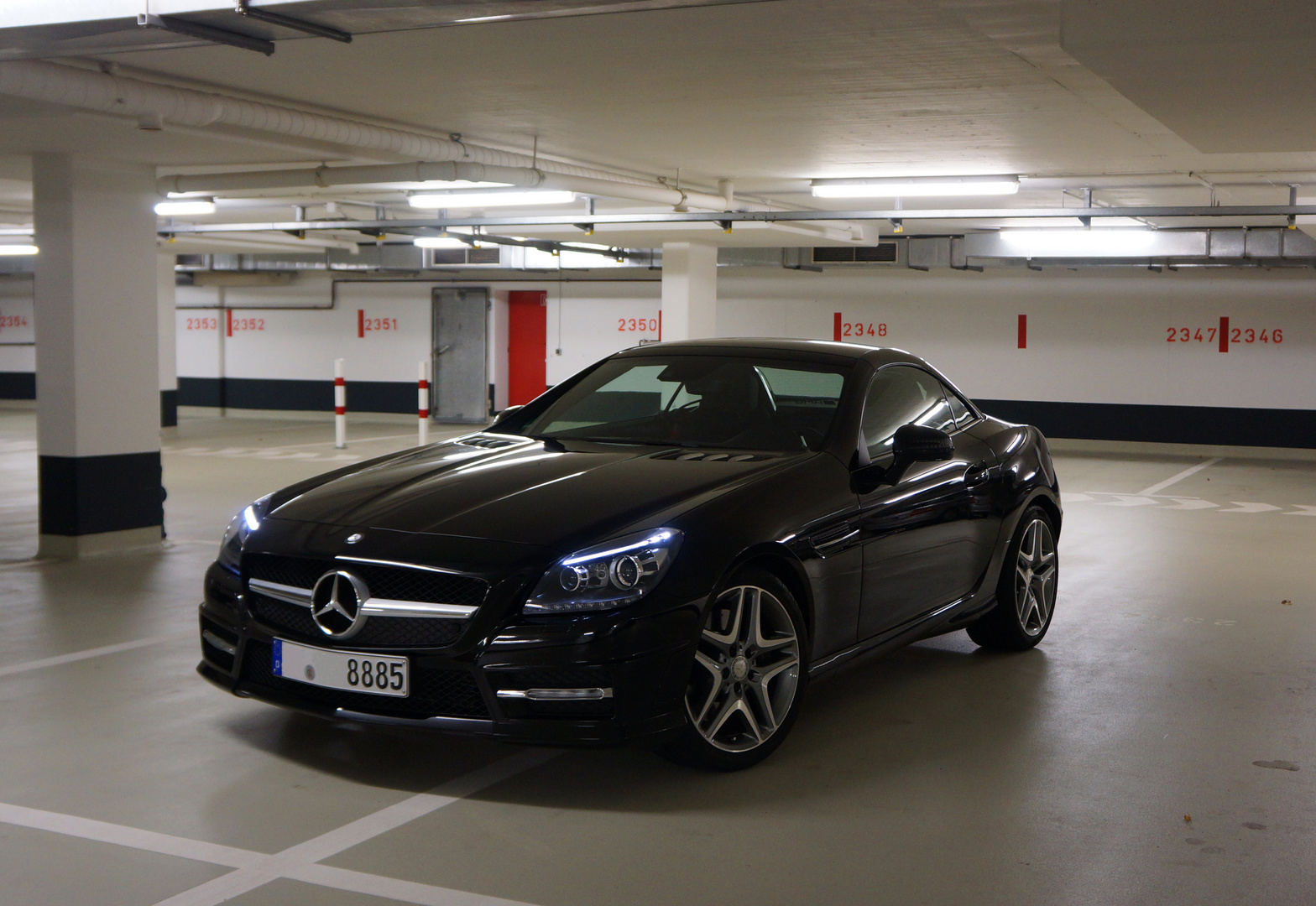 Mercedes SLK R172 in Tiefgarage