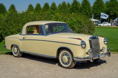 Mercedes_220S