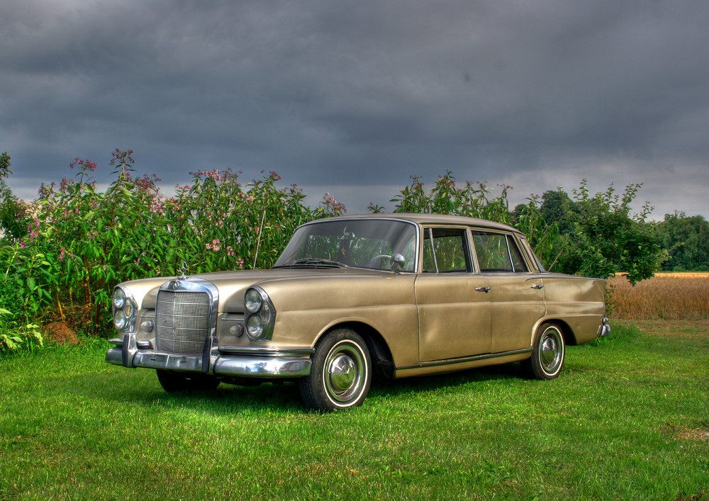 Mercedes_220S_1963