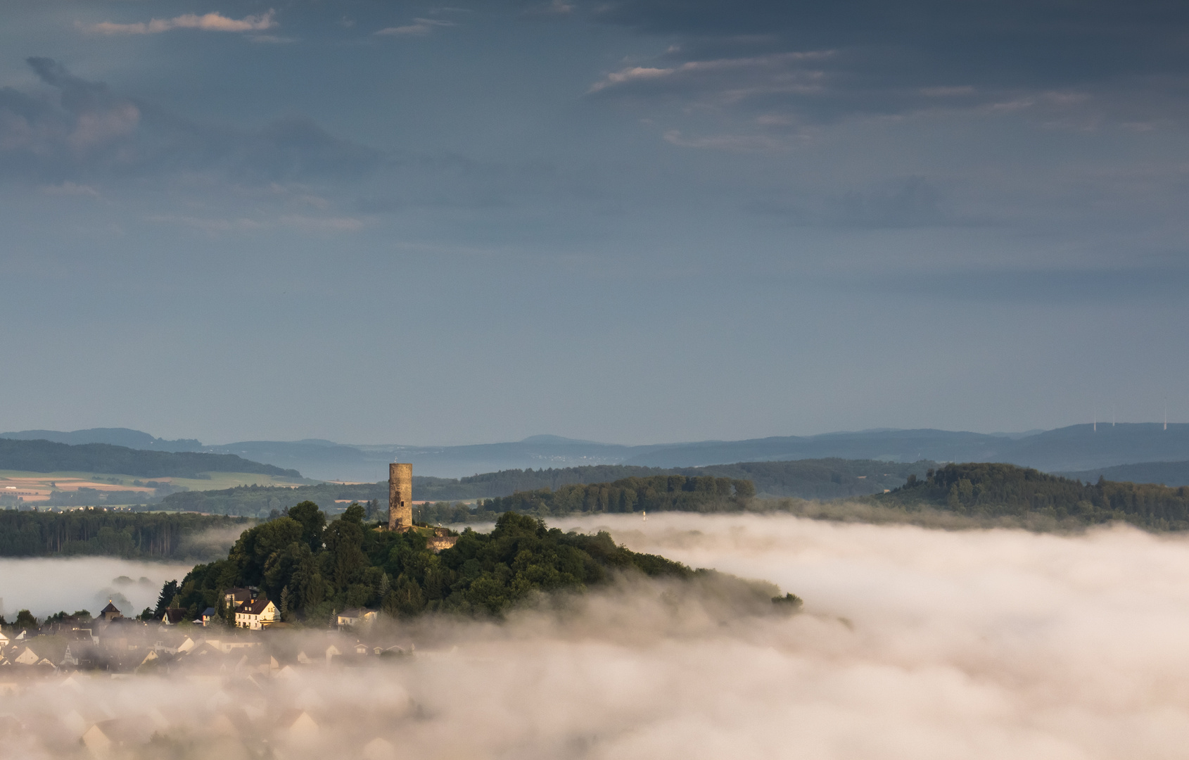 Merenberg im Nebel