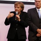 Merkel und Glos auf der CeBIT 2007