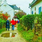 Mes amis(es) randonneurs traversant Locmariaquer (Morbihan)