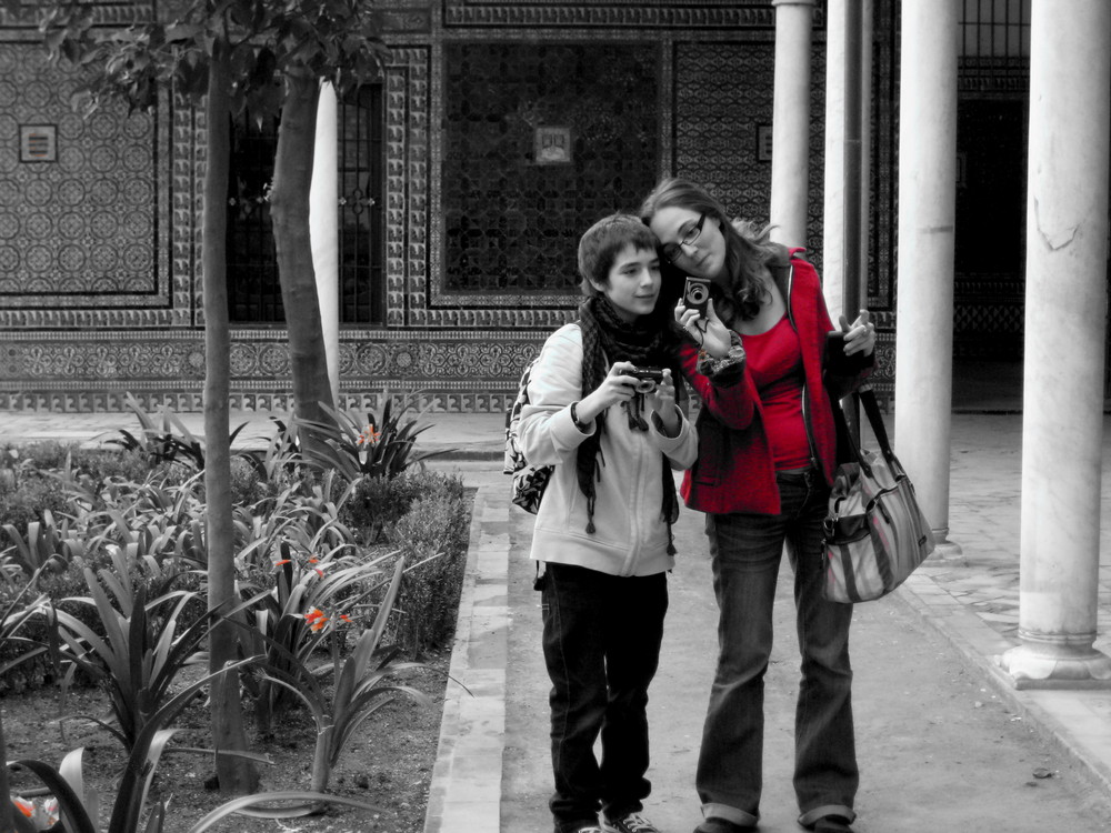 Mes enfants, dans le jardin de la "casa pilatos" Séville.