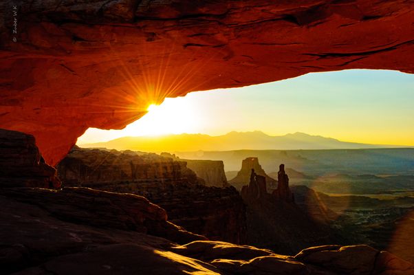 Mesa Arch ...
