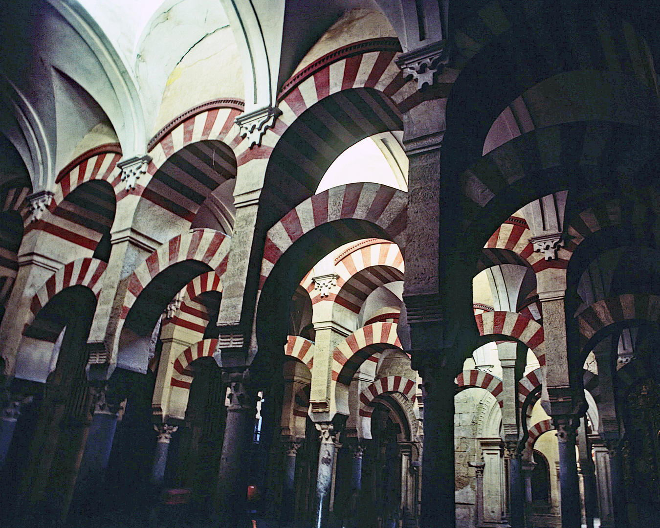 Mesquita in Córdoba - Säulen und Bögen