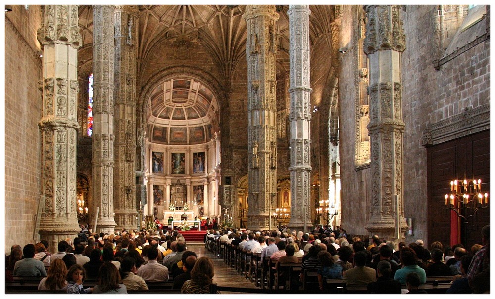 Messe im "Pfefferkloster" Lissabon