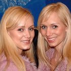 Messe-Mäuschen (Austrian Twin Beauties)