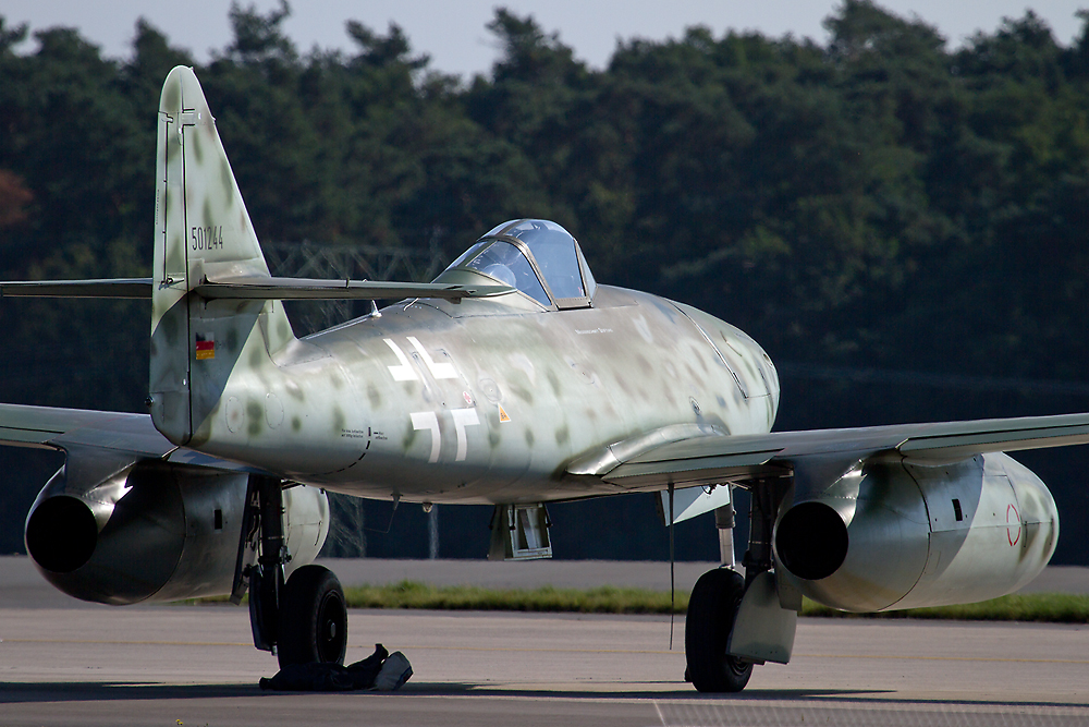 Messerschmitt Me-262A-1C Schwalbe Replica