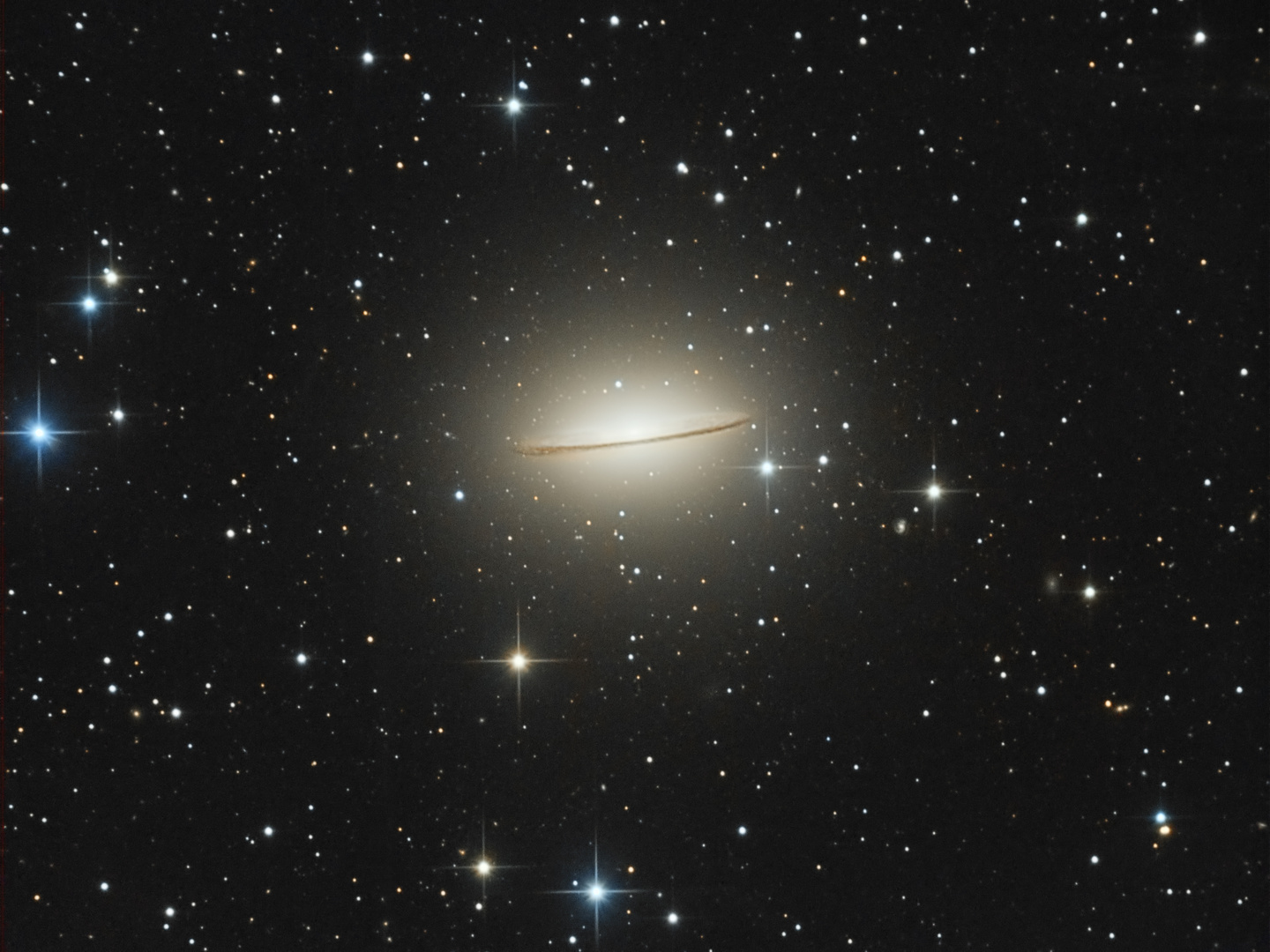 Messier 104 die Sombrero Galaxie